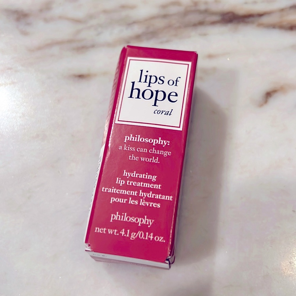 NEW Philosophy hydrating lip treatment
lips of hope- Coral